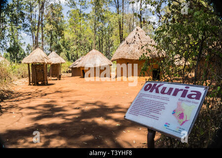 Nairobi, l'Afrique de l'Est - 9 mars 2019 - Traditionnel, tribal hut dans Bomas du Kenya museum Banque D'Images