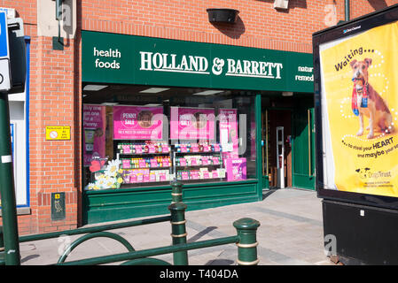 Holland & Barrett health food store, Oldham, grand Manchester, UK. Banque D'Images