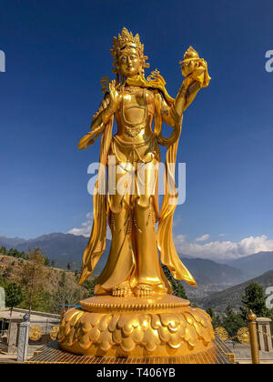 Statue en or de femme bouddhiste Bouddha dieu au temple, Dordenma Thimphu, Bhoutan Banque D'Images