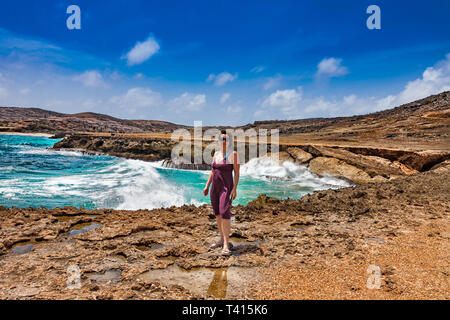 Femme au Parc national Arikok - Aruba Banque D'Images