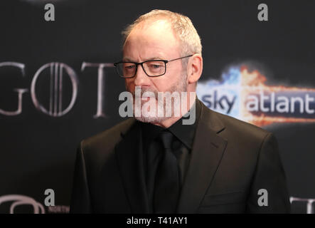 Liam Cunningham assistant à la Premiere Game of Thrones, tenue au Waterfront Hall de Belfast. Banque D'Images