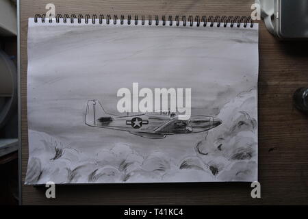 Sketchbook dessin dans étapes de P 51 Mustang . Crayon, Stylo et encre et lavis à l'encre. Banque D'Images