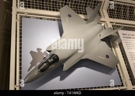 Modèle d'un F-35 Lightning II en avion de chasse à la RAF Museum, Londres, Royaume-Uni. Capable de bombarder, d'attaque au sol, et les combats air-air. Le décollage vertical. Banque D'Images