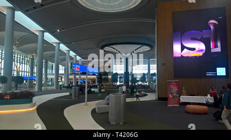 Vue de l'intérieur de la borne de l'nouveau mega airport à Istanbul, Turquie, peu de jours après l'ouverture Banque D'Images