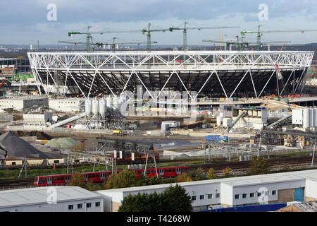 Les investisseurs potentiels et les gens d'affaires illustré 2012 construction olympique site development & alentours. Londres. 04/11/2009 Banque D'Images