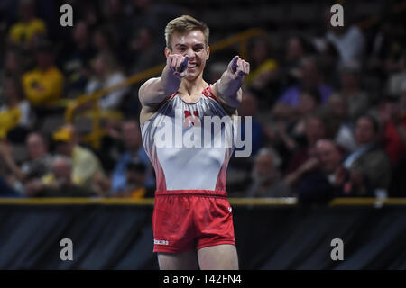 6 avril 2019 - Iowa City, Iowa, États-Unis - ANTON STEPHENSON, de l'Université du Nebraska est en concurrence sur la base pendant l'événement finale tenue à Carver-Hawkeye Arena à Iowa City, Iowa. (Crédit Image : © Amy Sanderson/Zuma sur le fil) Banque D'Images