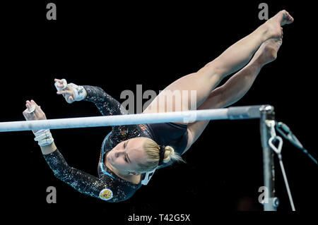 Szczecin, Pologne. 12 avr, 2019. Angelina Melnikova de Russie vu en action lors de la finale du Concours Général de la femme 8ème Championnat d'Europe en gymnastique artistique (jour 3). Credit : SOPA/Alamy Images Limited Live News Banque D'Images