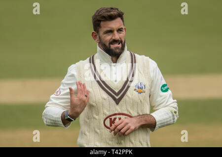 Londres, Royaume-Uni. 13 avril, 2019. Liam Plunkett fait ses débuts dans le comté de Surrey qu'ils prennent en charge l'Essex, le troisième jour des match de championnat Specsavers County à la Kia Oval. David Rowe/ Alamy Live News Banque D'Images