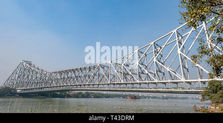 Vue panoramique horizontal de l'Howrah Bridge à Kolkata aka Calcutta, Inde. Banque D'Images