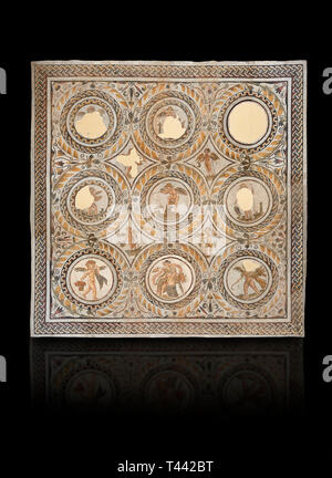 Photo d'une mosaïque romaine représentant design silène et la pêche, de l'amours ancienne ville romaine de Thysdrus. 3ème ANNONCE de siècle, la Chambre des fleurs. El Banque D'Images