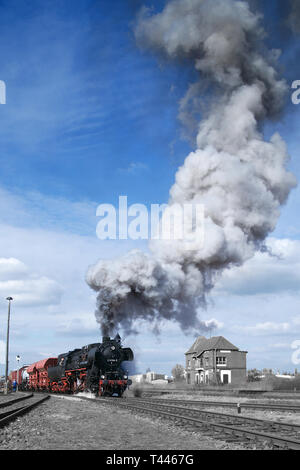 Vieille locomotive allemande Banque D'Images
