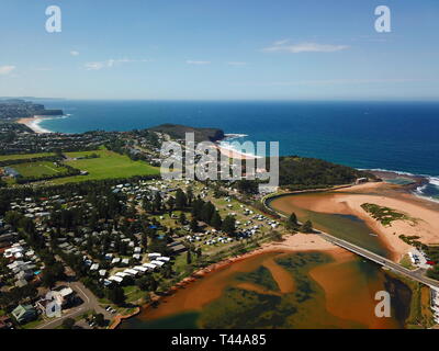 Vue aérienne de Narrabeen Narrabeen Nord, lagon Rockpool, Turimetta beach et Mona Vale beach. Côte de la mer de Tasman à Sydney. Banque D'Images