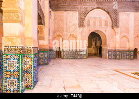 Marrakech, Maroc - 13 novembre 2017 : Ancienne école islamique d'Ali Medersa Ben Youssef à Marrakech, Maroc Banque D'Images