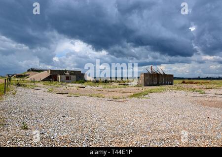 Test de bombe à l'ex-bombe atomique et l'essai du radar à l'Orford Ness, Orford, Suffolk, UK. Maintenant une réserve naturelle des zones humides et du paysage Banque D'Images