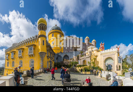 Sintra, Lisbonne, Portugal - 16 mars 2018 : Palais National de Pena, région de Sintra, Lisbonne, Portugal Banque D'Images