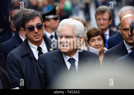 Naples, Naples. 13 avr, 2019. Italie Naples, 13 avril 2019 Le président de la République Sergio Mattarella a visité aujourd'hui le musée de Capodimonte pour visiter l'exposition du Caravage, puis à la populaire du district de santé parmi la population.En Photo : Presidente Sergio Mattarella Crédit : Fabio Sasso/ZUMA/Alamy Fil Live News Banque D'Images