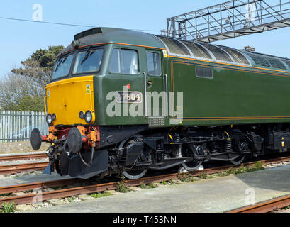 Rock Long, Penzance, Royaume-Uni. 13 avril 2019. 57604 Diesel 'Le Château de Pendennis' Credit : Bob Sharples/Alamy Live News Banque D'Images