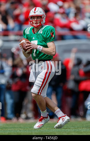 Lincoln, NE. USA. 13 avr, 2019. Luke McCaffrey # 7 en action pendant la vs rouge blanc de printemps jeu de football au Memorial Stadium de Lincoln, NE.Red a remporté 24-13.Participation : 85 946. Credit : Cal Sport Media/Alamy Live News Banque D'Images