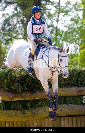 Burnham Market, Norfolk, Royaume-Uni. 13Th apr 2019. Gagnant. Kitty King équitation Vendredi Biats. GBR. Recherche avancée. L'article O. Retraites Barefoot Burnham Market International Horse Trials. Le concours complet. Burnham Market. Le Norfolk. United Kingdom. GBR. {13}/{04}/{2019}. Credit : Sport en images/Alamy Live News Banque D'Images