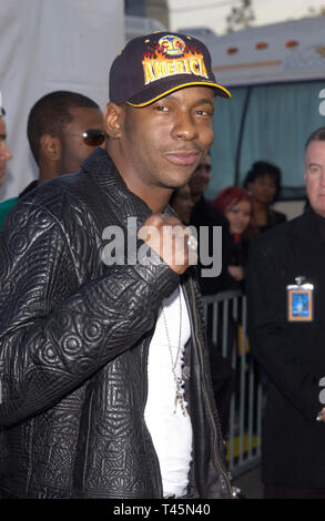 LOS ANGELES, CA. 13 janvier 2003 : chanteur Bobby Brown lors de la 30e cérémonie annuelle des American Music Awards à Los Angeles. © Paul Smith / Featureflash Banque D'Images