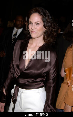 LOS ANGELES, CA. 27 janvier 2003 : l'actrice ANNABETH GISH lors de la première mondiale, à Hollywood, de la façon de perdre un gars en dix jours. © Paul Smith/Featureflash Banque D'Images