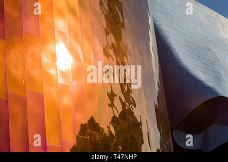 Détails de l'univers coloré et des murs du musée de la culture pop de Seattle, Washington, USA Banque D'Images