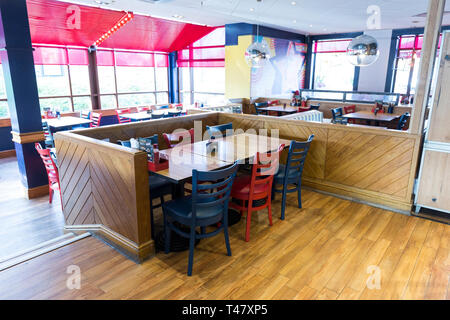 Texte 37727100 16/11/17 restaurant Pizza Hut makeover , Robin Park , Wigan. Photo par Chris Bull / UNP Banque D'Images