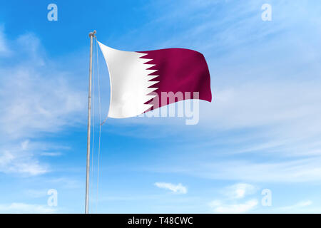 Le Qatar d'un drapeau dans le vent sur fond de ciel bleu de nice Banque D'Images