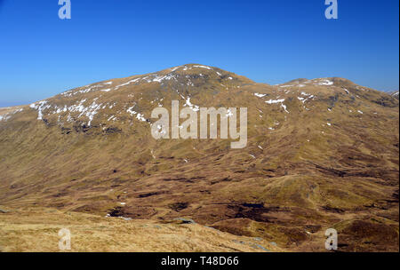 La montagne écossais Munro Meall Glas de près du sommet de la Corbett dans Imirean Beinn nan Glen Dochart, Highlands, Ecosse, Royaume-Uni. Banque D'Images