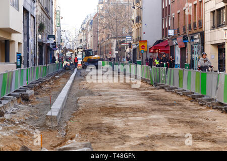 Une section de la rue de Charonne en construction, repavée, Paris, France, 19 mars, 2019. Banque D'Images