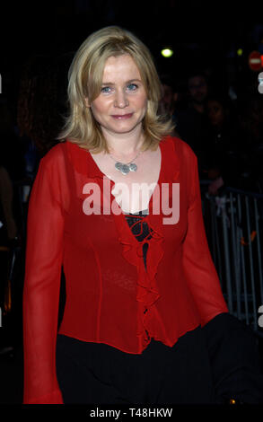 CANNES, FRANCE. 17 mai 2003 : l'actrice Emily Watson sur party au Festival de Cannes pour HBO Films. Banque D'Images