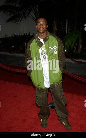 LOS ANGELES, CA. 22 septembre 2003 : l'Acteur ARLEN ESCARPETA lors de la première mondiale de l'aperçu à Universal Studios Hollywood. Banque D'Images