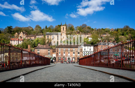 Vue depuis le pont de fer de la ville de Telford dans le Shropshire, au Royaume-Uni le 10 avril 2019 Banque D'Images
