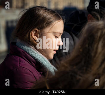 Stockholm, Suède. 22 mars, 2019. 16 ans, l'activiste climatique suédoise Greta Thunberg démontrant à Stockholm le vendredi. Banque D'Images