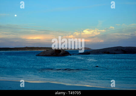 Plage de crépuscule, Esperance, l'ouest de l'Australie. Banque D'Images