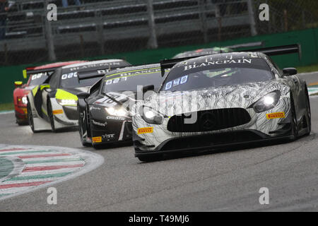 Monza, Italie. 14 avr, 2019. Ram Racing Mercedes-AMG GT3 Cup Pro-Am avec vos pilotes Remon & Tom Onslow-Cole, - au cours de la 2019 GT série Blancpain à Autodromo di Monza, Monza, Italie, le 14 avril 2019. Photo par Jurek Biegus. Usage éditorial uniquement, licence requise pour un usage commercial. Aucune utilisation de pari, de jeux ou d'un seul club/ligue/dvd publications. Credit : UK Sports Photos Ltd/Alamy Live News Banque D'Images