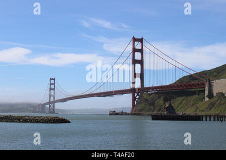 Golden Gate Bridge à partir de Fort Baker, Californie Banque D'Images