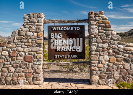 Panneau routier à la frontière de Big Bend Ranch State Park, Texas, États-Unis Banque D'Images