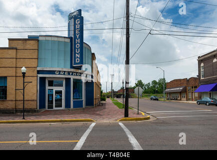 Clarksdale, Mississippi, États-Unis - 23 juin 2014 : La station de bus Greyhound à Clarksdale, Mississippi, USA. Banque D'Images