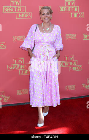 14 avril 2019 - Pasadena, CA, USA - LOS ANGELES - APR 14 : Busy Phillips à l ''Petites belles choses'' Soirée d'ouverture à la Pasadena Playhouse, le 14 avril 2019 à Pasadena, Californie (Image Crédit : © Kay Blake/Zuma sur le fil) Banque D'Images