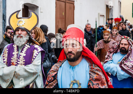 Procession de Pâques à Barile, Basilicate Italie Banque D'Images