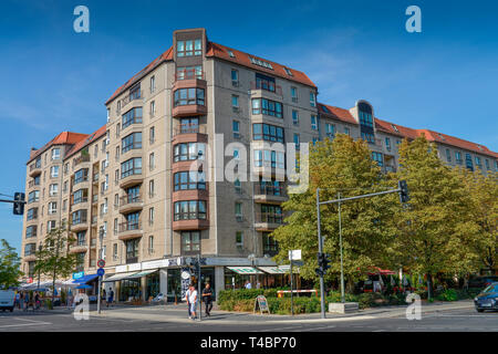 Plattenbauten, Wilhelmstrasse, Mitte, Berlin, Deutschland Banque D'Images