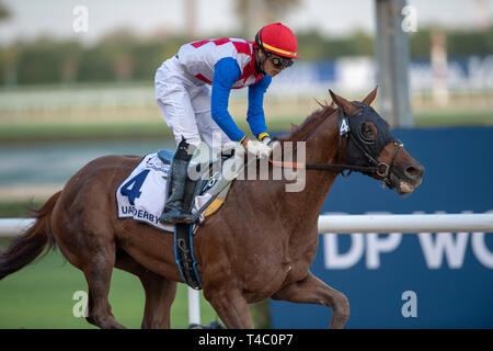 Dubaï, USA. 30Th Mar, 2019. Meydān, EMIRATS ARABES UNIS ''" 30 mars : plus que parfait, monté par Jose Ortiz remporte le groupe 1 UAE Derby sur Dubai World Cup nuit à l'Hippodrome de Meydan à Dubaï. Michael McInally Sportswire/Eclipse/CSM/Alamy Live News Banque D'Images