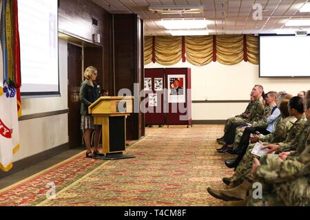Jill Councilwoman Gaebler, District 5 représentant de Colorado Springs, adresse à l'auditoire, le 18 mars 2019, au cours de la région de Fort Carson le Mois de l'histoire des femmes au centre de conférence de l'Elkhorn sur Fort Carson, Colorado. Banque D'Images