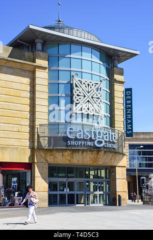 Entrée de centre commercial Eastgate Square, Falcon, Inverness, Highland, Ecosse, Royaume-Uni Banque D'Images