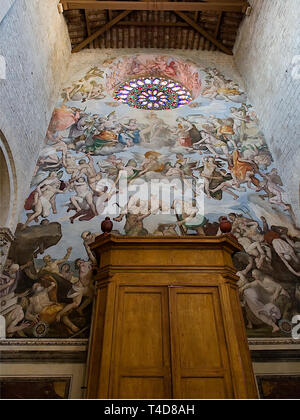 Todi Ombrie Italie. Cathédrale de Santa Maria Annunziata d'art de l'intérieur. Giudizio Universale 'Fresco' par Ferrau Fenzoni 1596. Banque D'Images