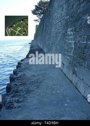 Vue typique de la digue existante qui protège Old Fort Niagara, Youngstown, NEW YORK, 4 juin 2013. Banque D'Images