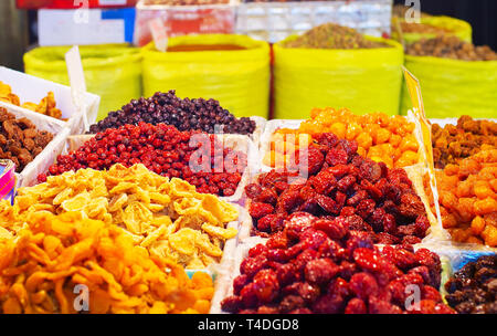 Les fruits séchés et les noix au calage du Grand Bazar, Téhéran, Iran Banque D'Images