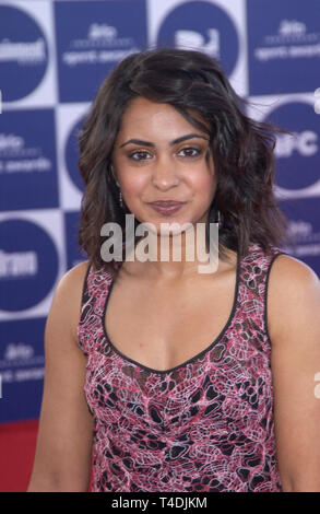 LOS ANGELES, CA. 28 février 2004 : PARMINDER NAGRA à l'IFP Independent Spirit Awards 2004 sur la plage de Santa Monica, CA. Banque D'Images