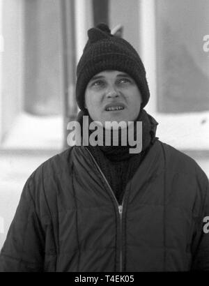 Les alpinistes Peter Siegert, Gert Uhner et Rainer Kauschke de Munich atteindre le sommet de la montagne "Große Zinne', la partie la plus élevée de la 'Drei Zinnen', également appelé Tre Cime di Lavaredo, après 17 jours. Ils continueront à le chalet 8 avec un plus grand groupe. La photo montre l'un des alpinistes (non identifié) en face du chalet. Dans le monde d'utilisation | Banque D'Images